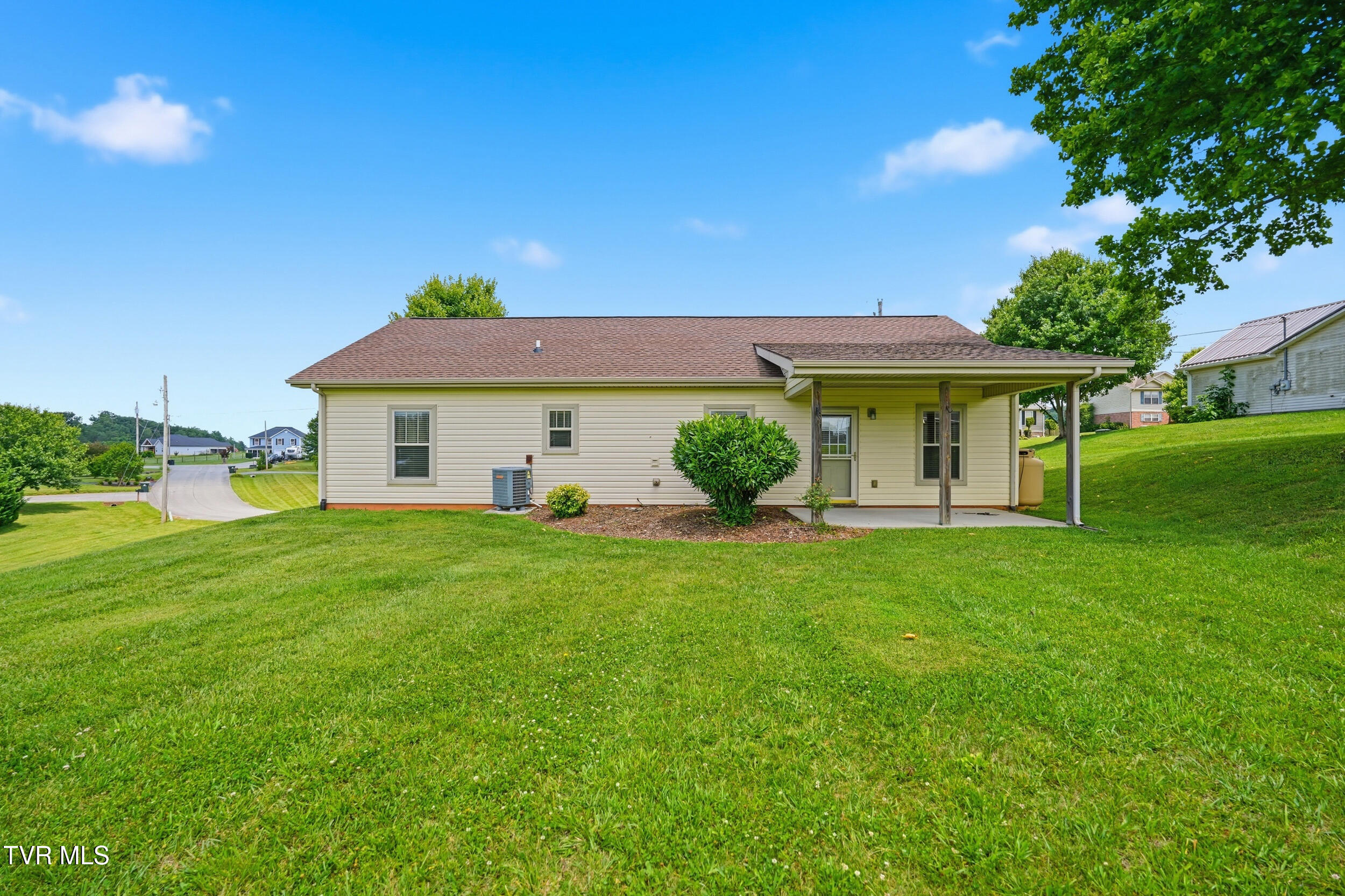 271 Cambridge Grove Way