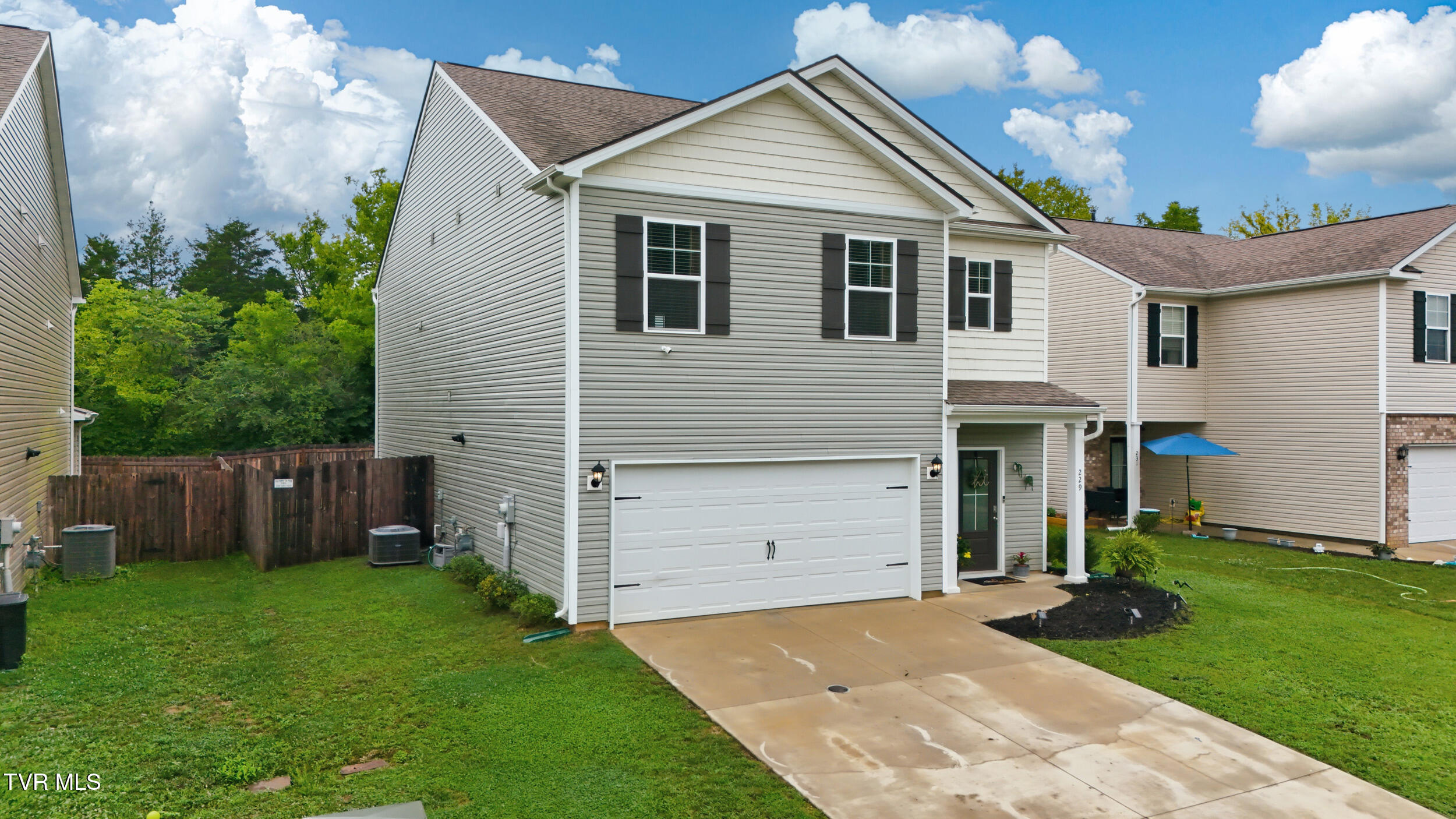 229 Crockett Drive