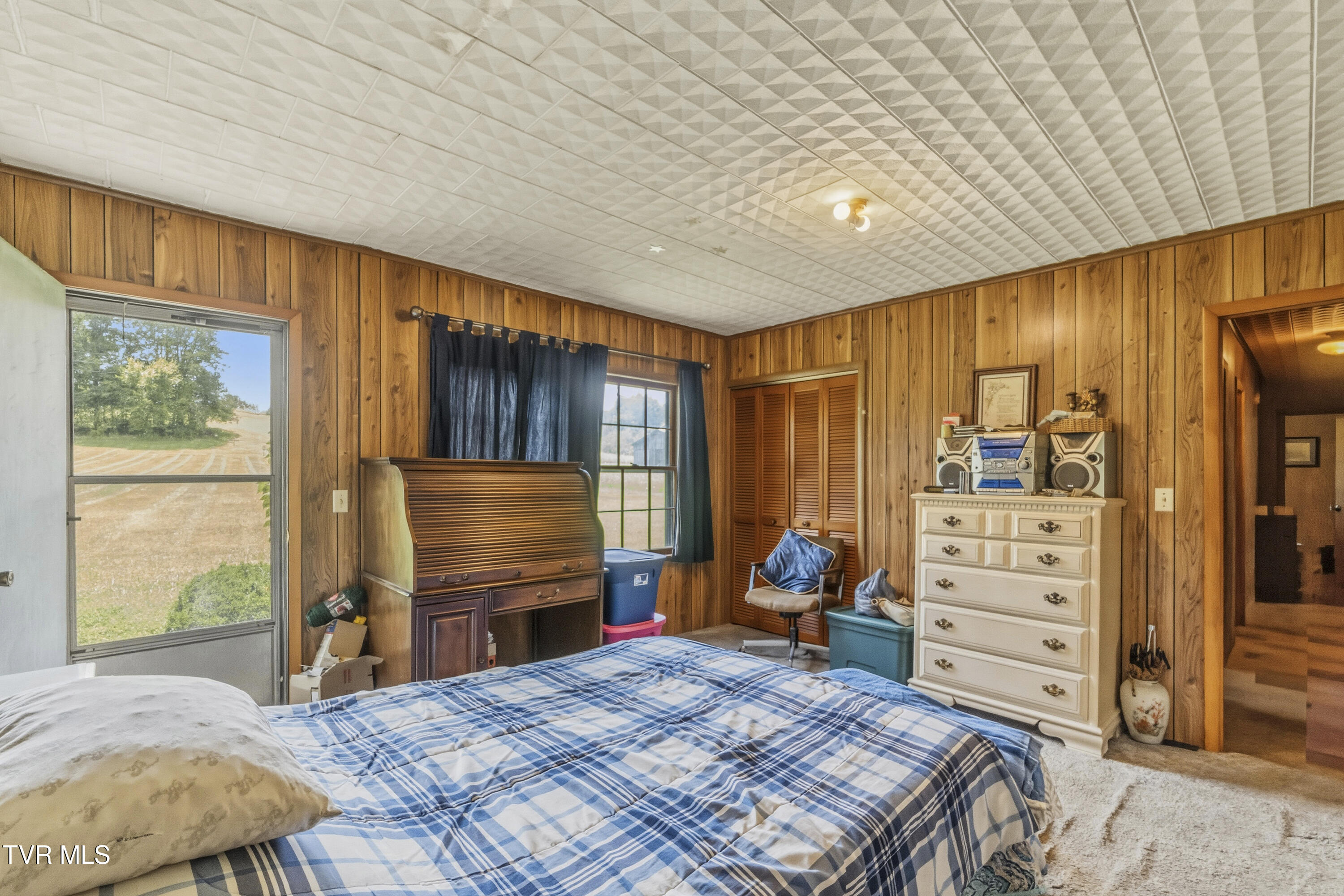 950 Middle Creek Road