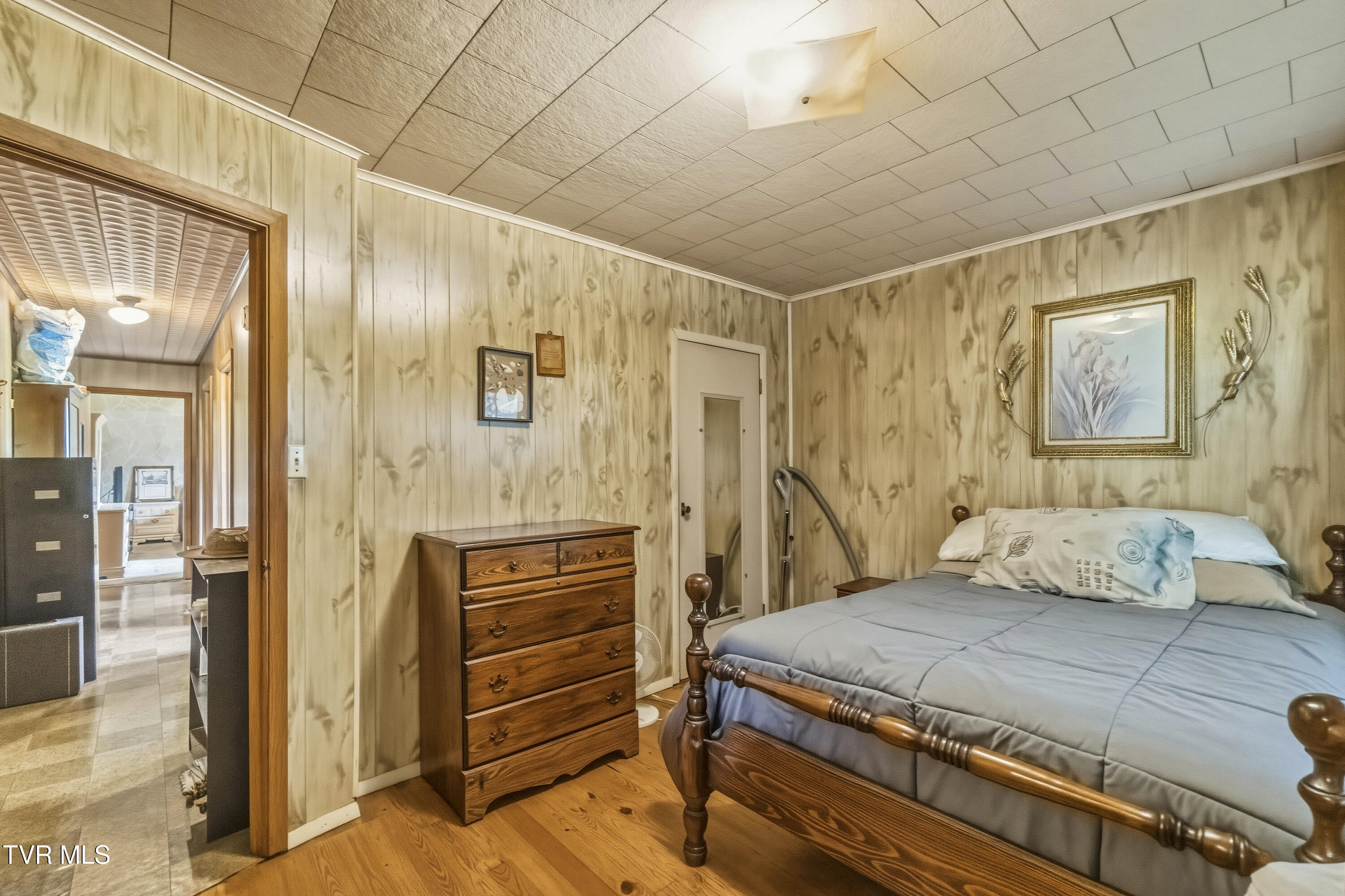 950 Middle Creek Road
