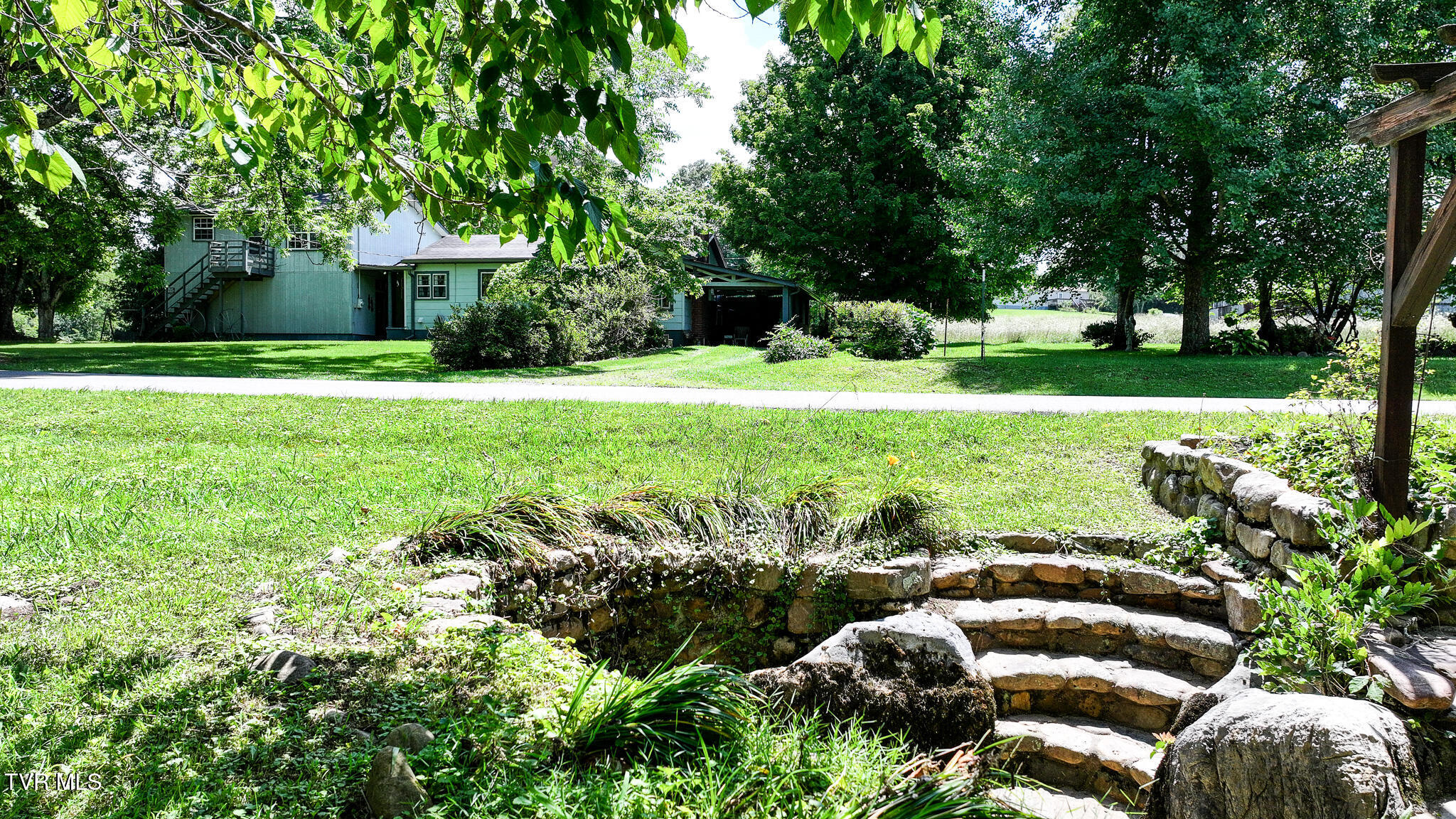 950 Middle Creek Road