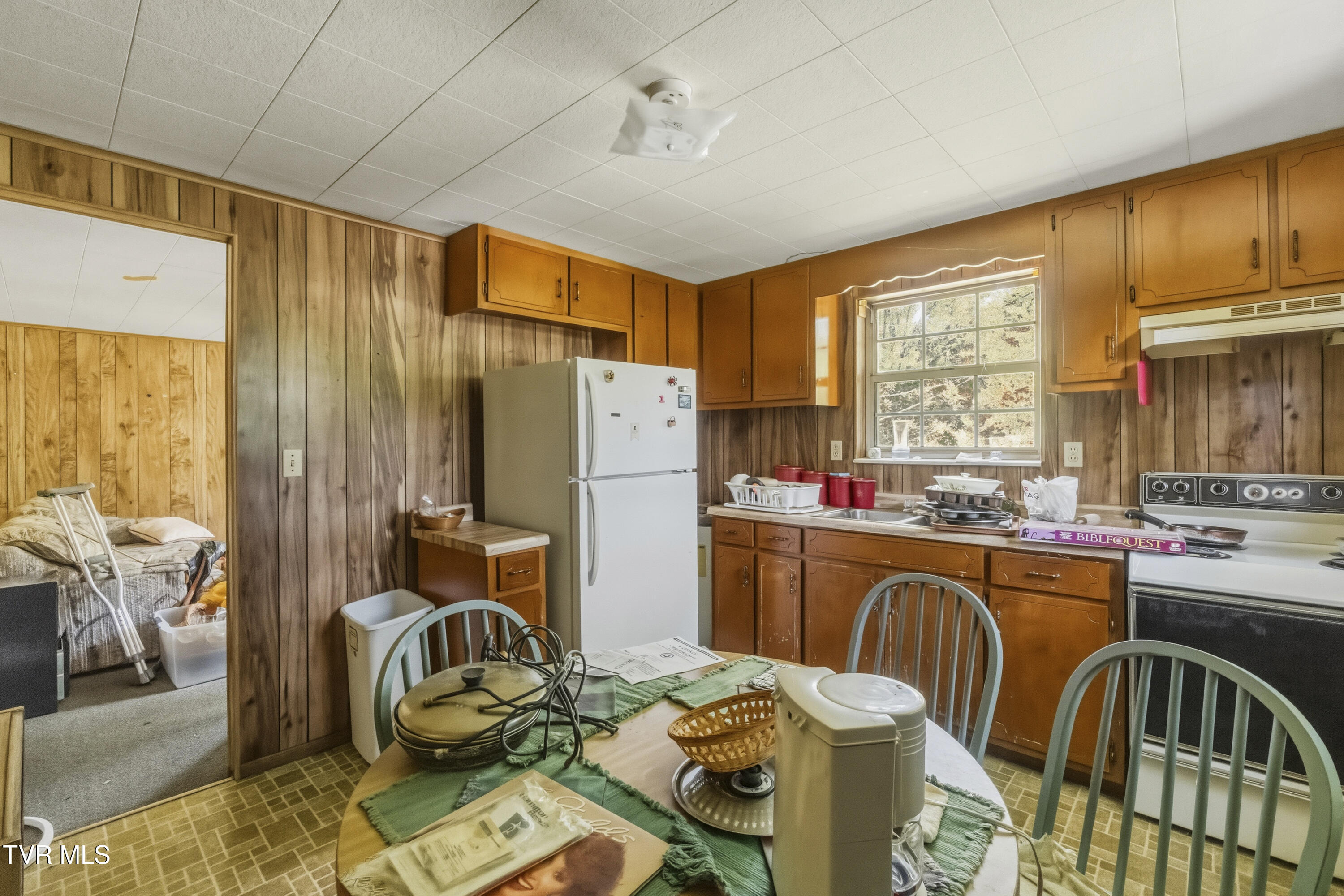 950 Middle Creek Road