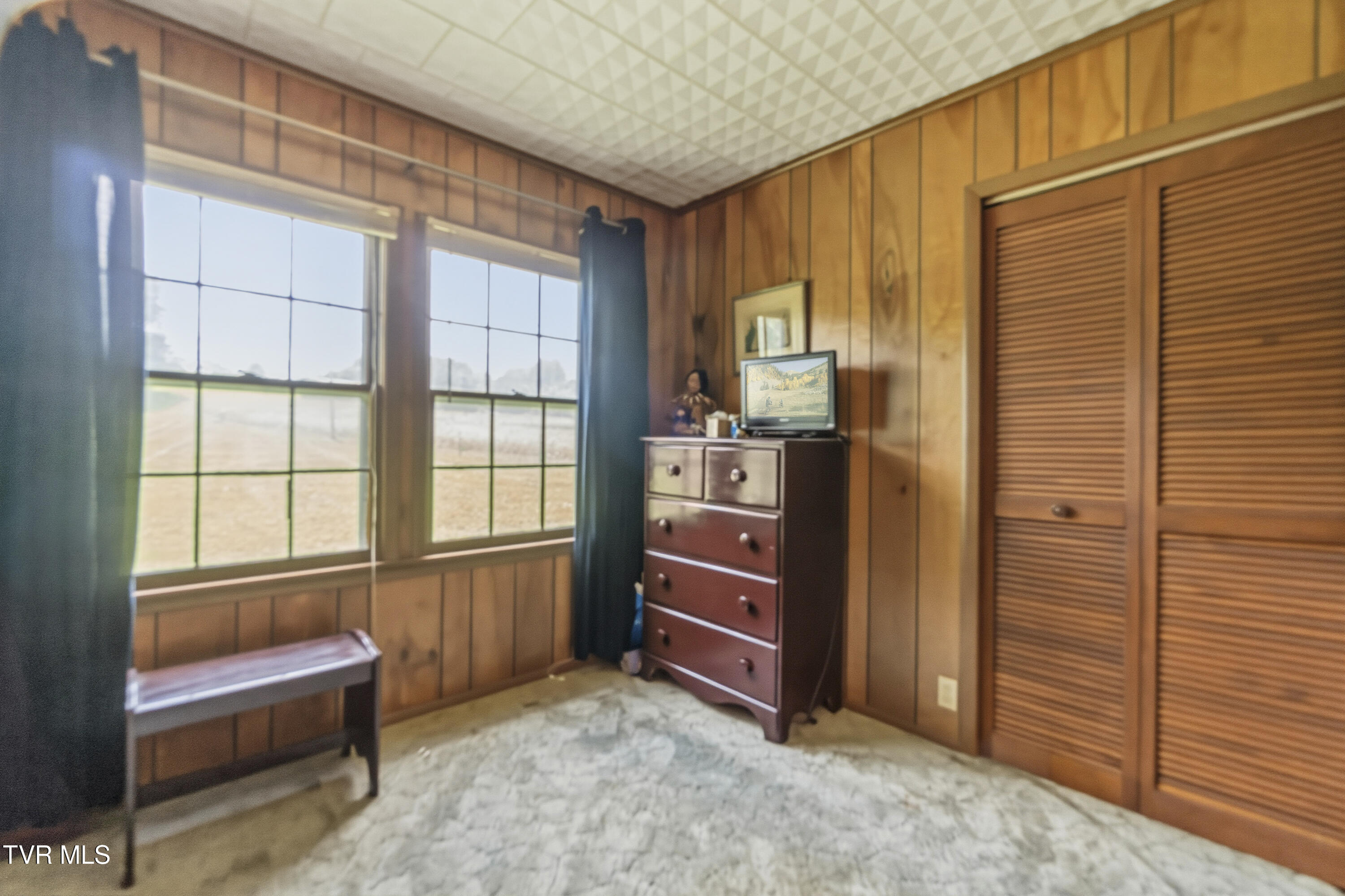 950 Middle Creek Road