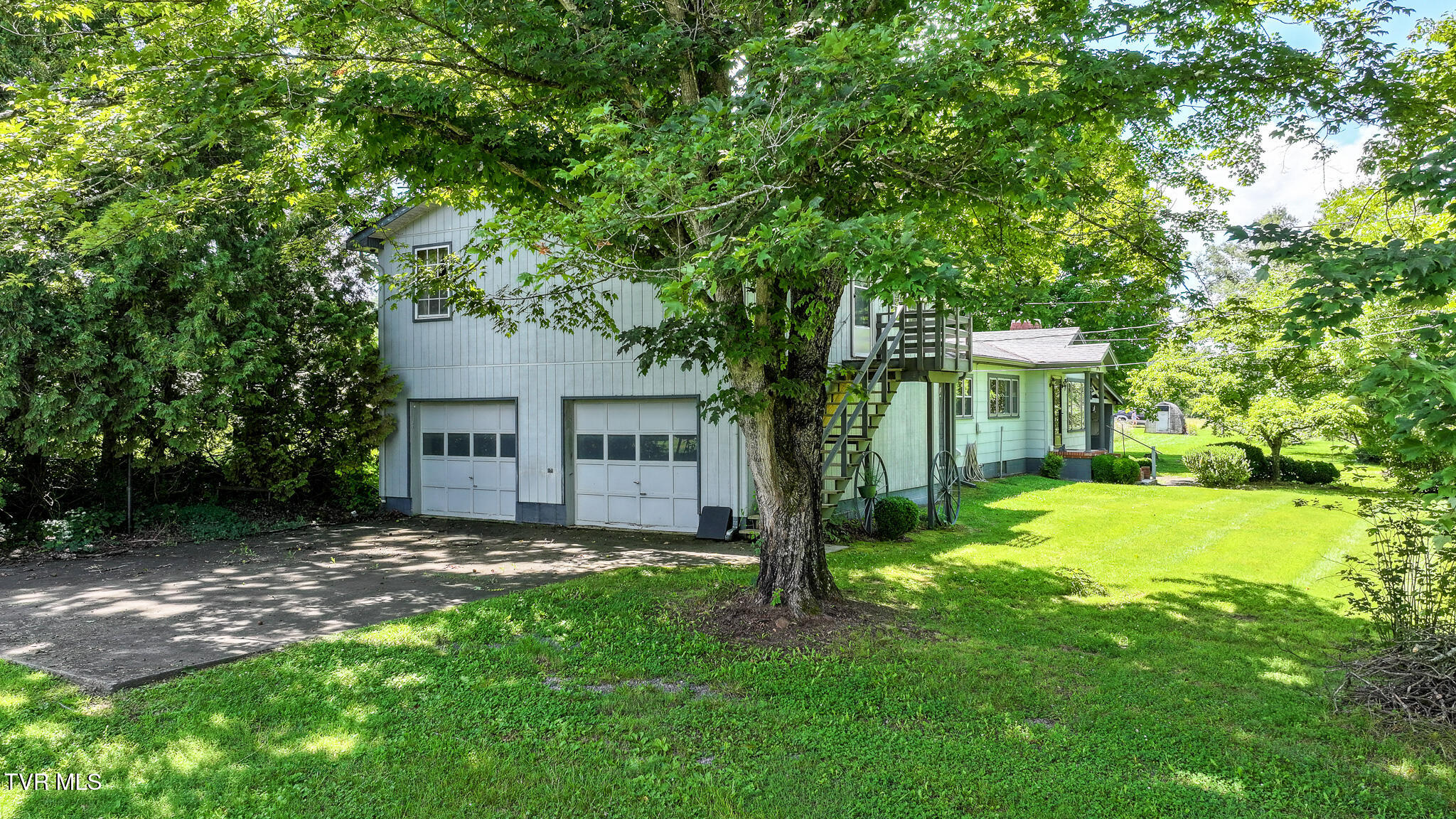 950 Middle Creek Road