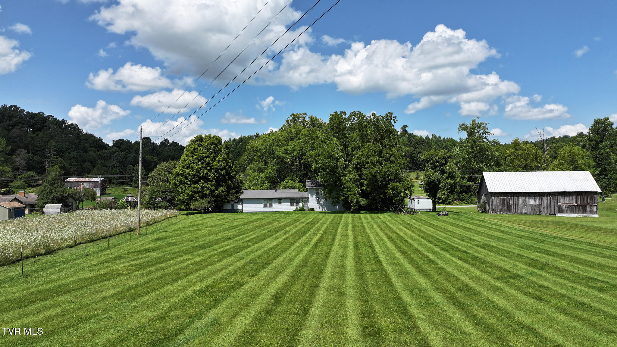 950 Middle Creek Road