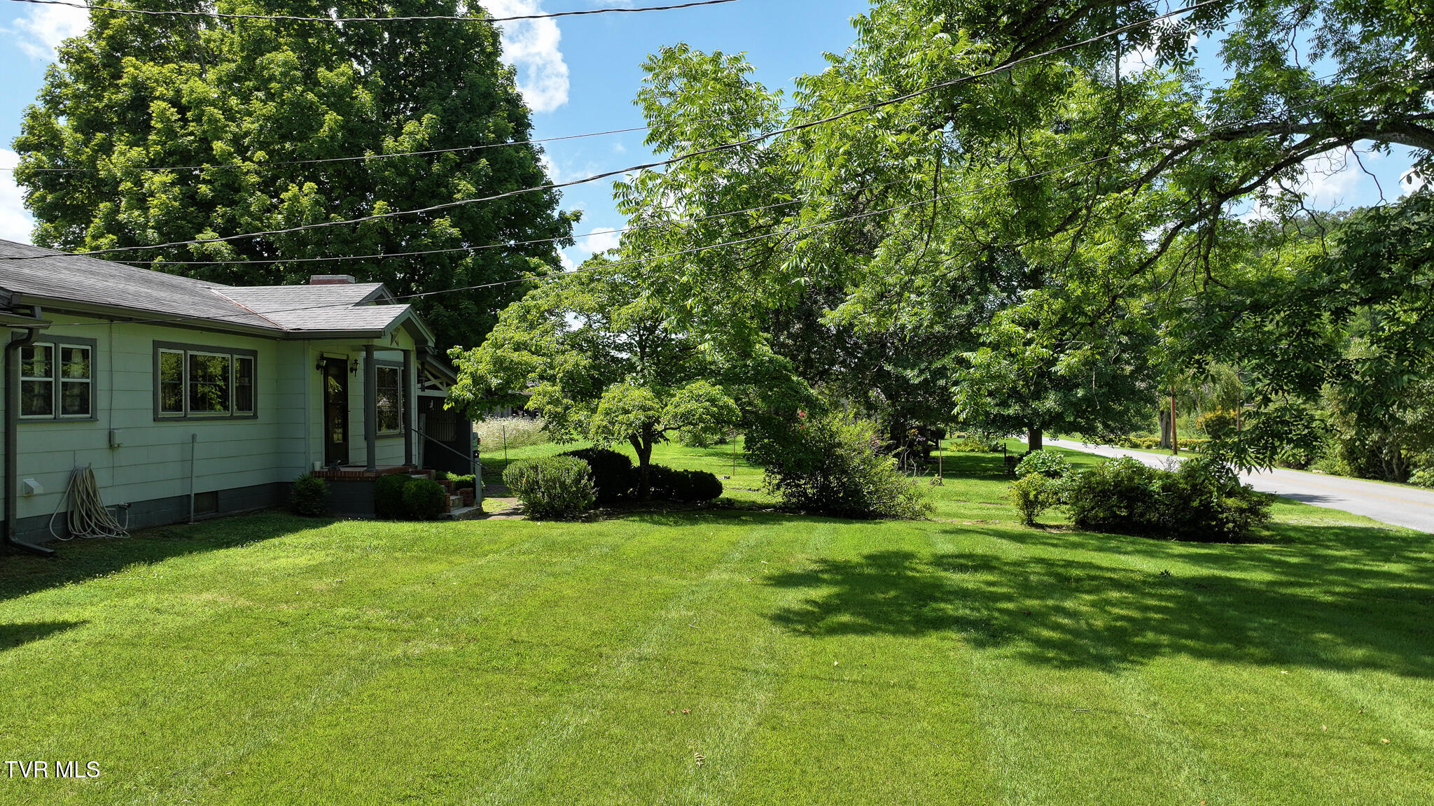 950 Middle Creek Road