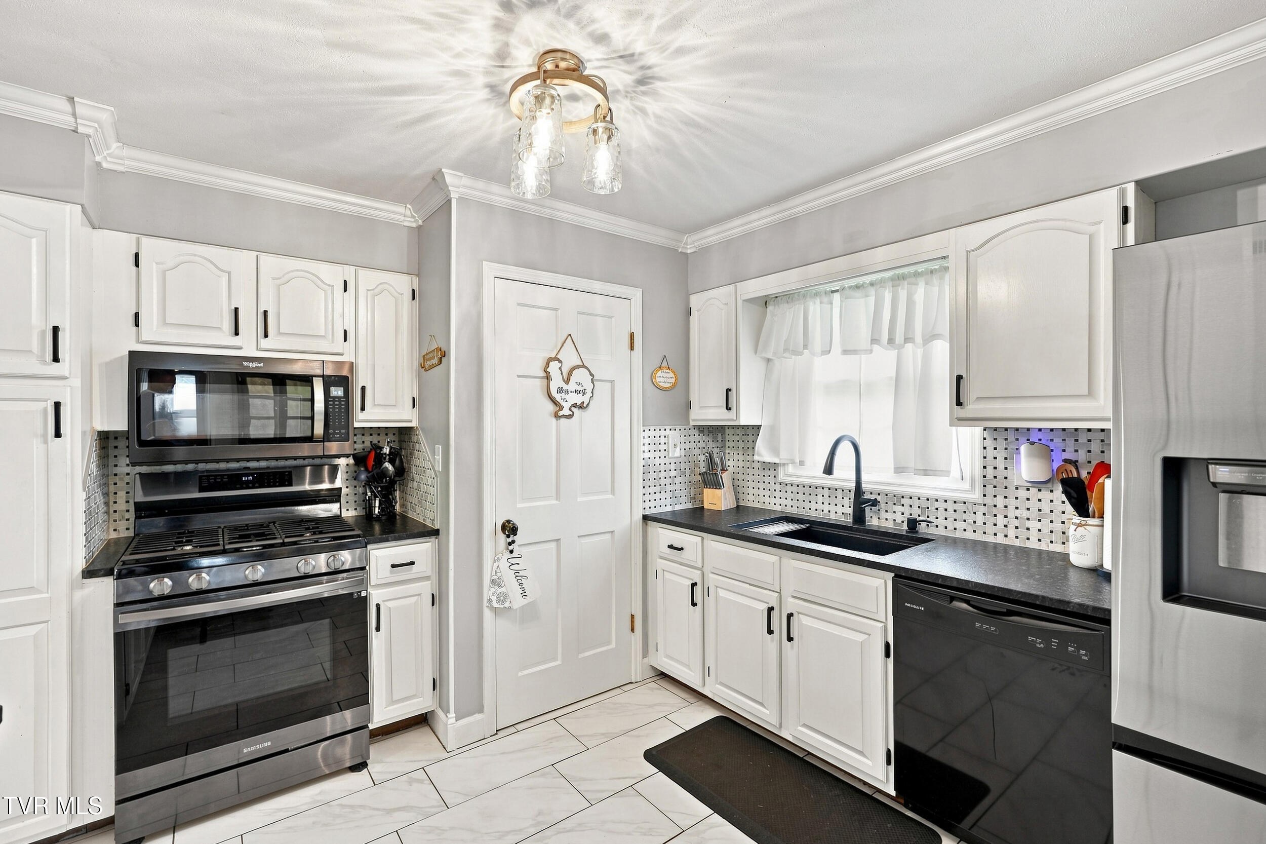 635 Old Union Road