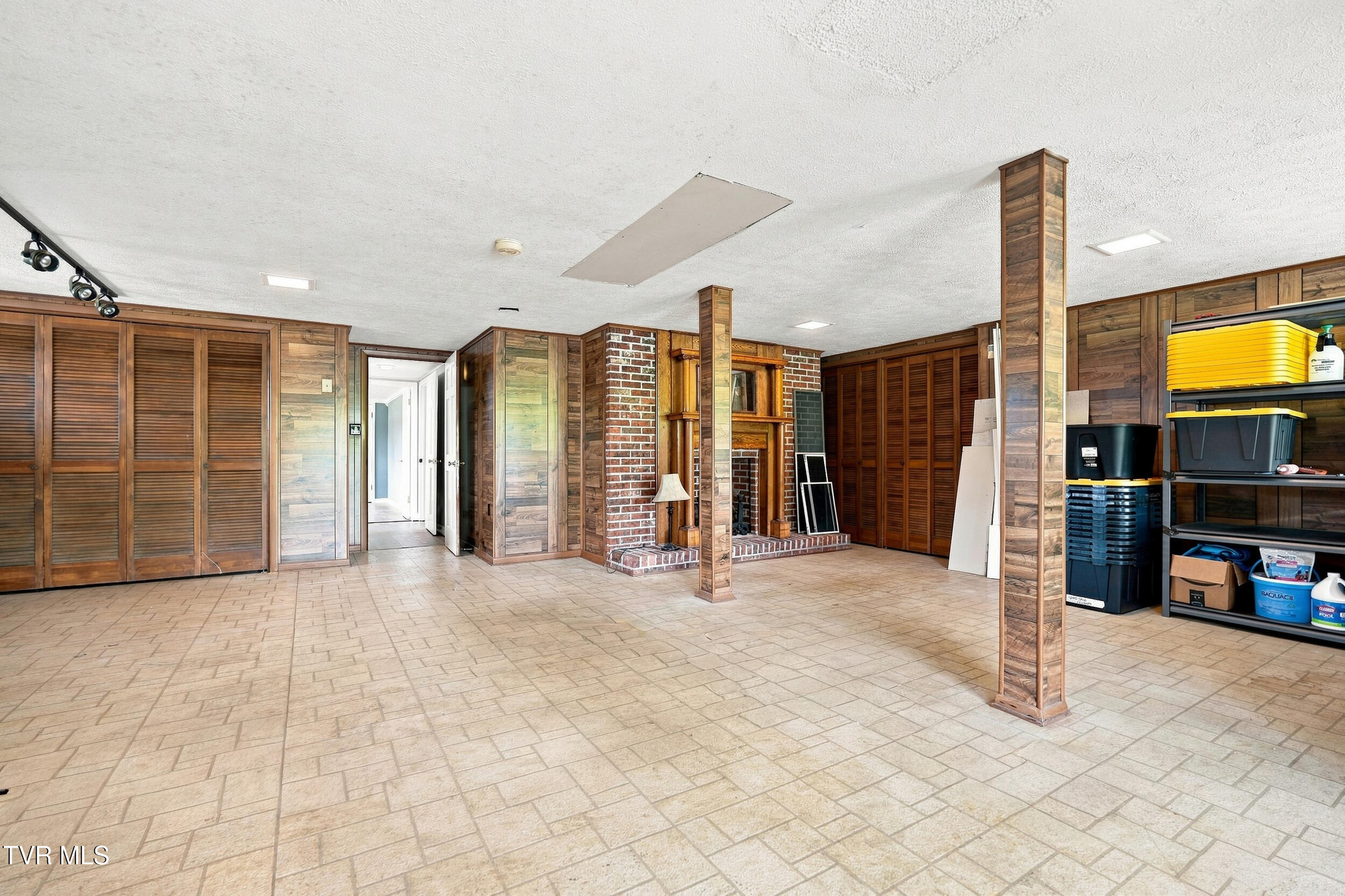635 Old Union Road