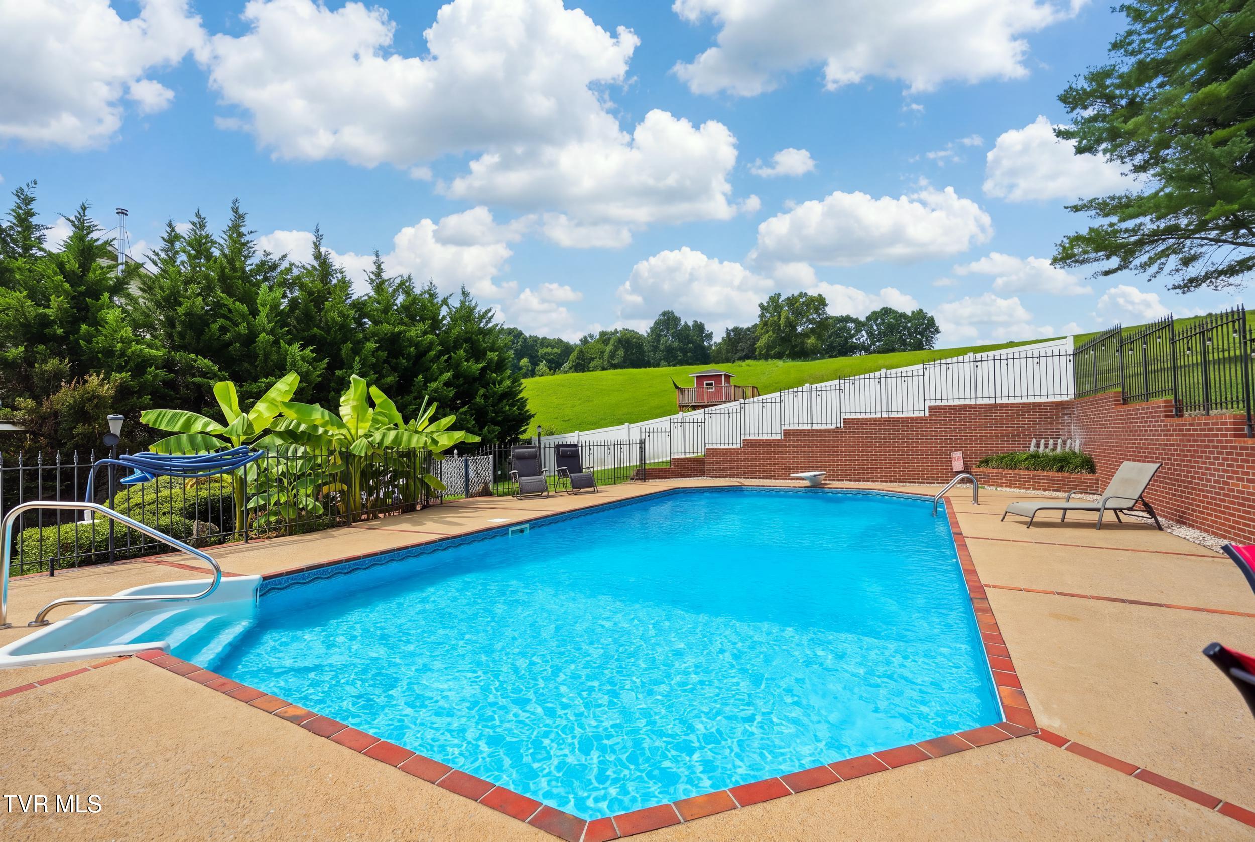 635 Old Union Road