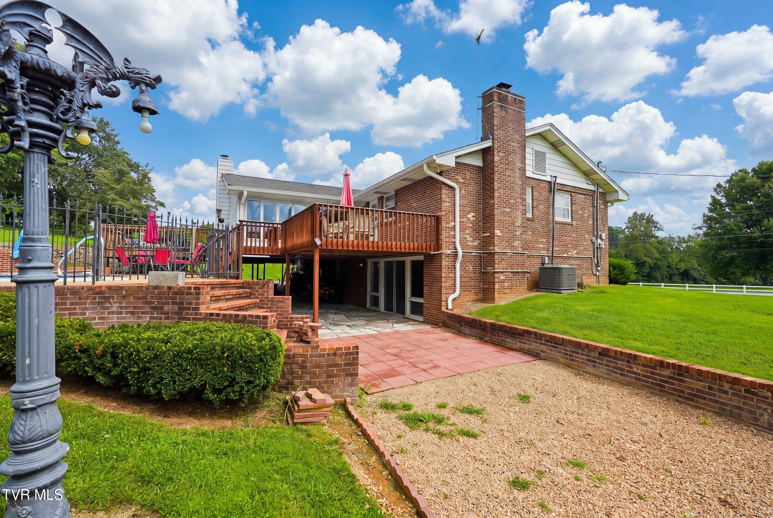635 Old Union Road