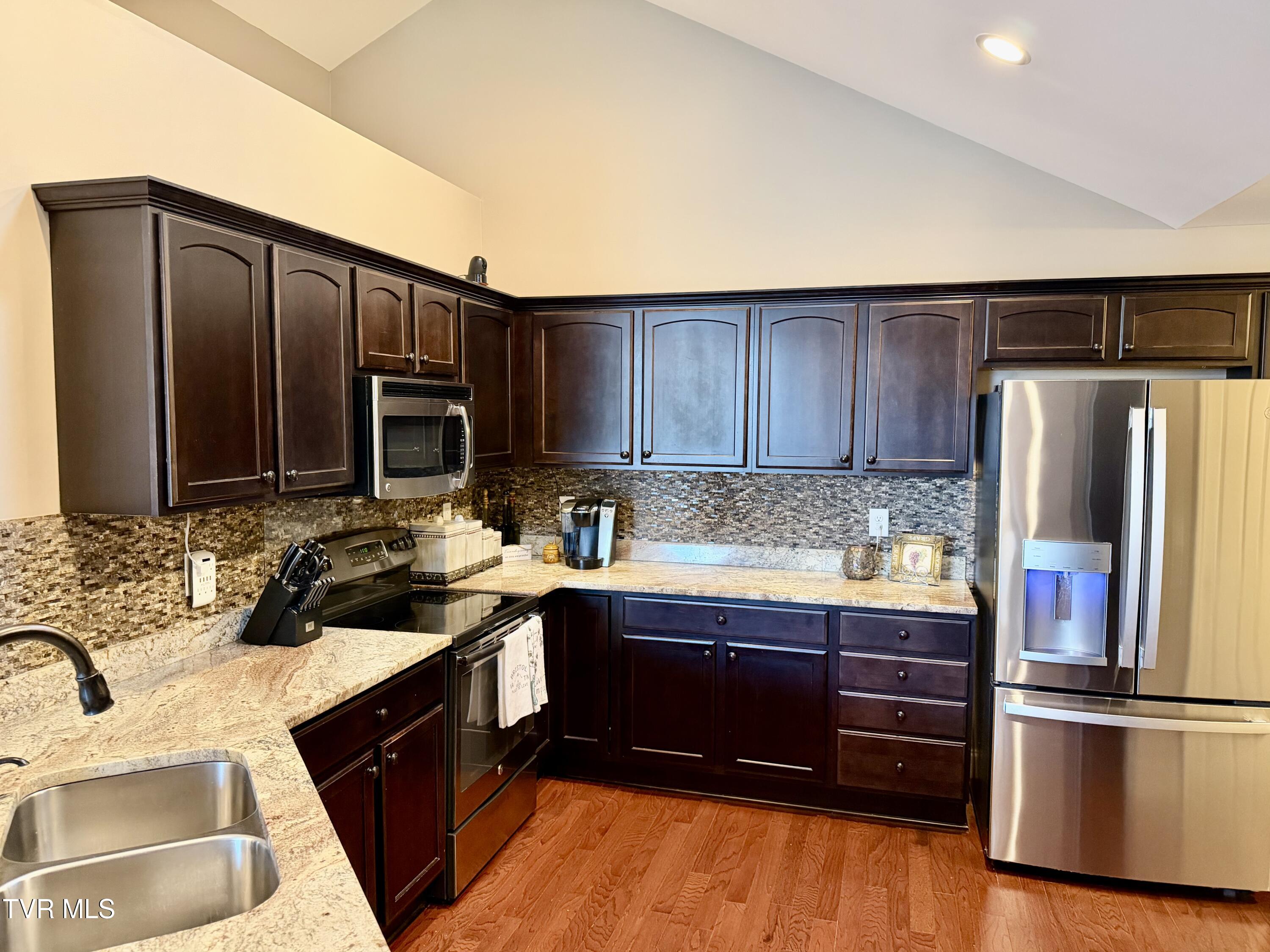1427 Hatterdale Farm Road 1427
