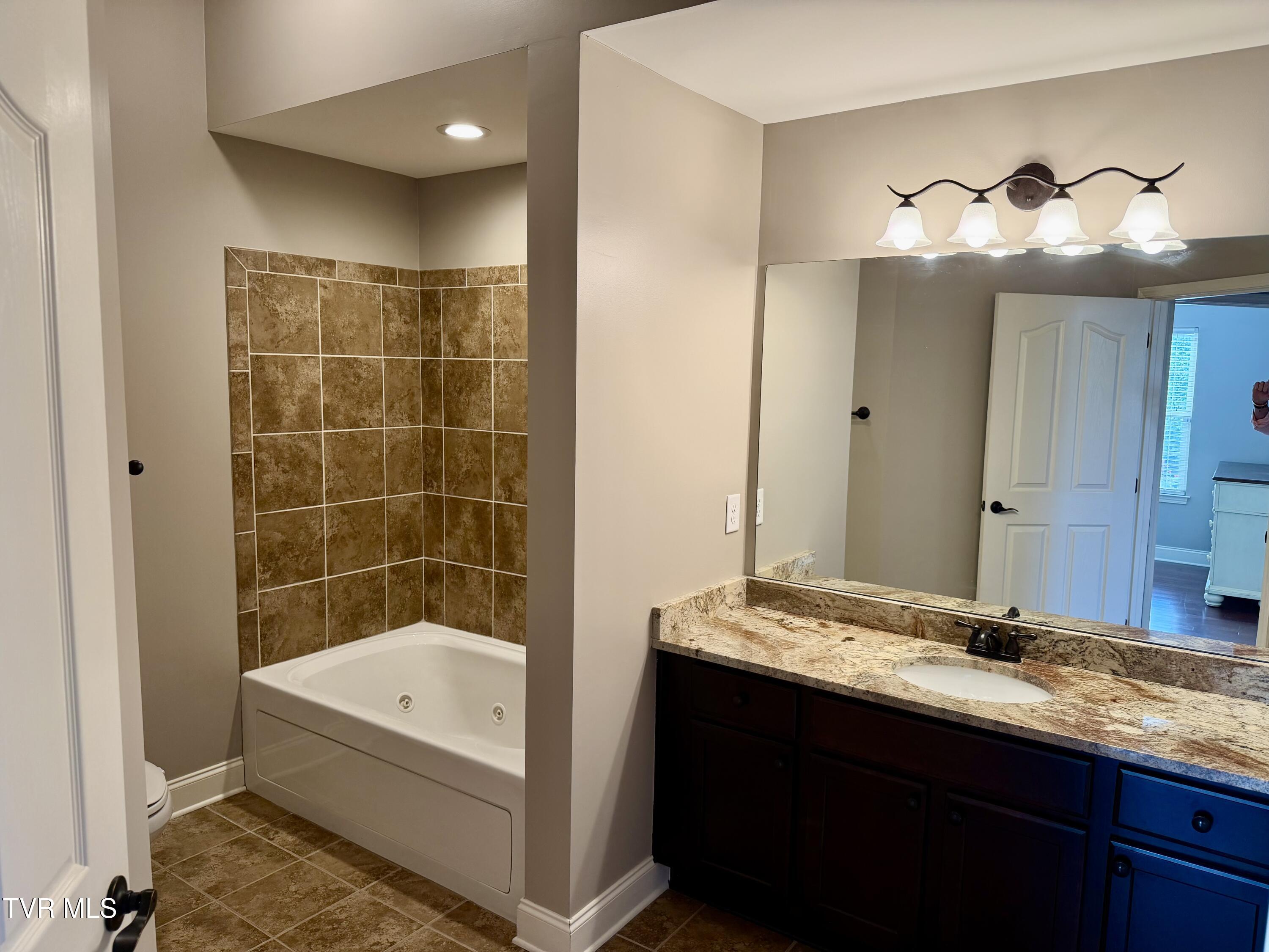 1427 Hatterdale Farm Road 1427