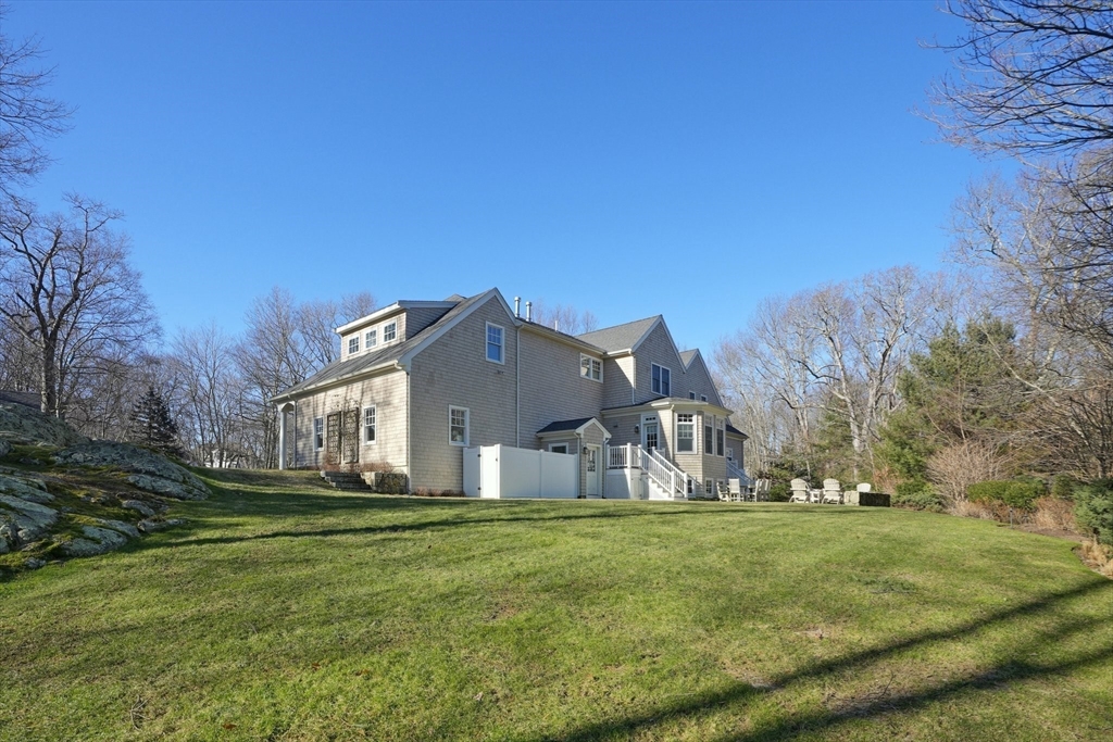 27 Ox Pasture Ln
