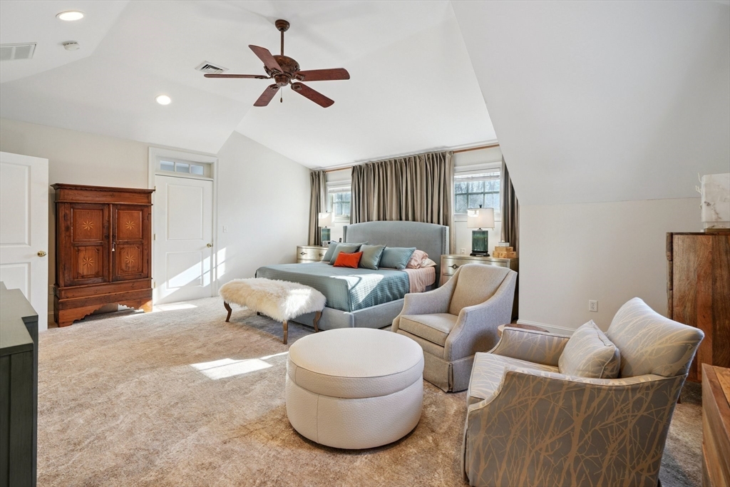 27 Ox Pasture Ln
