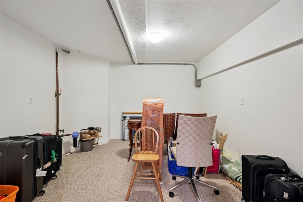27 Ox Pasture Ln