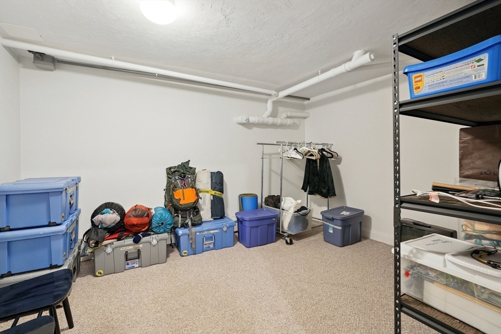 27 Ox Pasture Ln