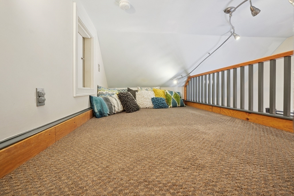 27 Ox Pasture Ln