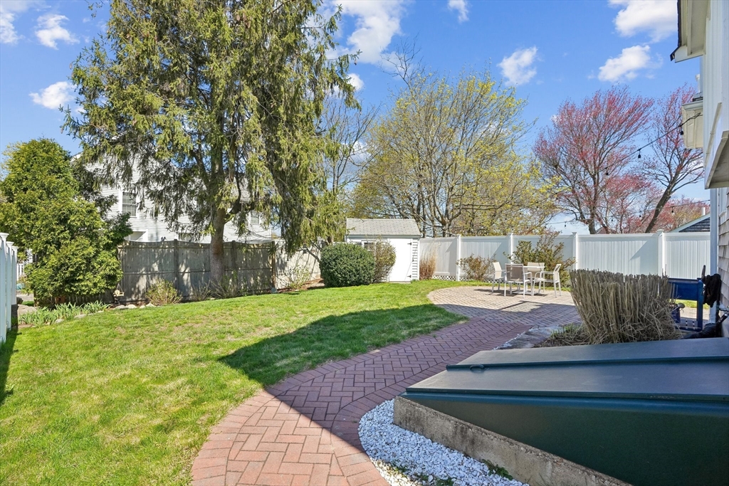 12 Hawley Rd