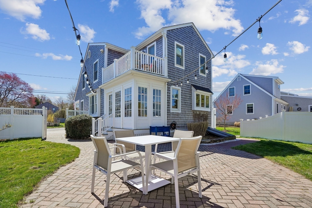 12 Hawley Rd