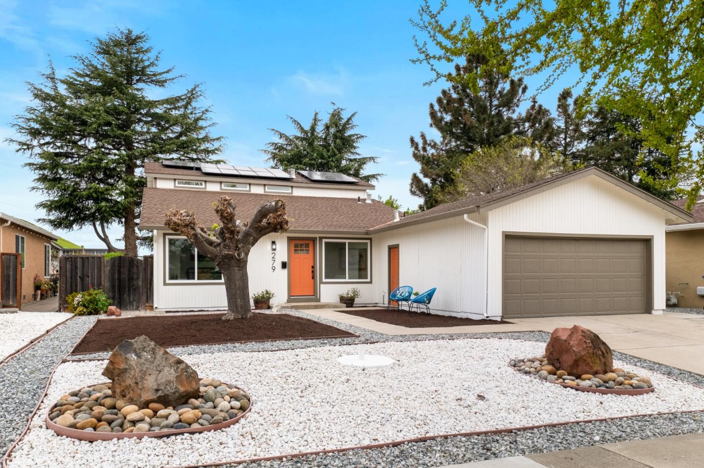 279 Vineyard Drive