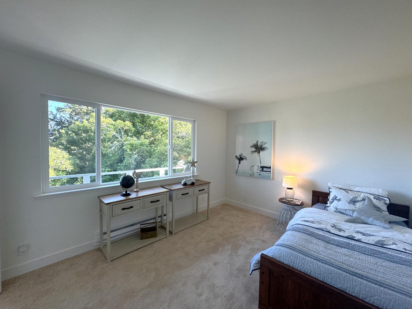 363 Avenue Portola