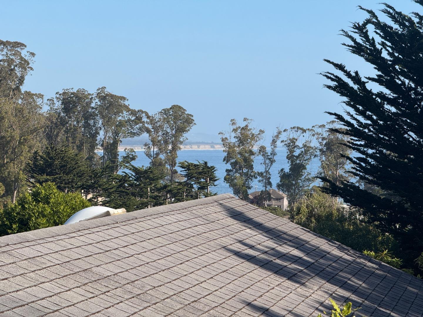 363 Avenue Portola