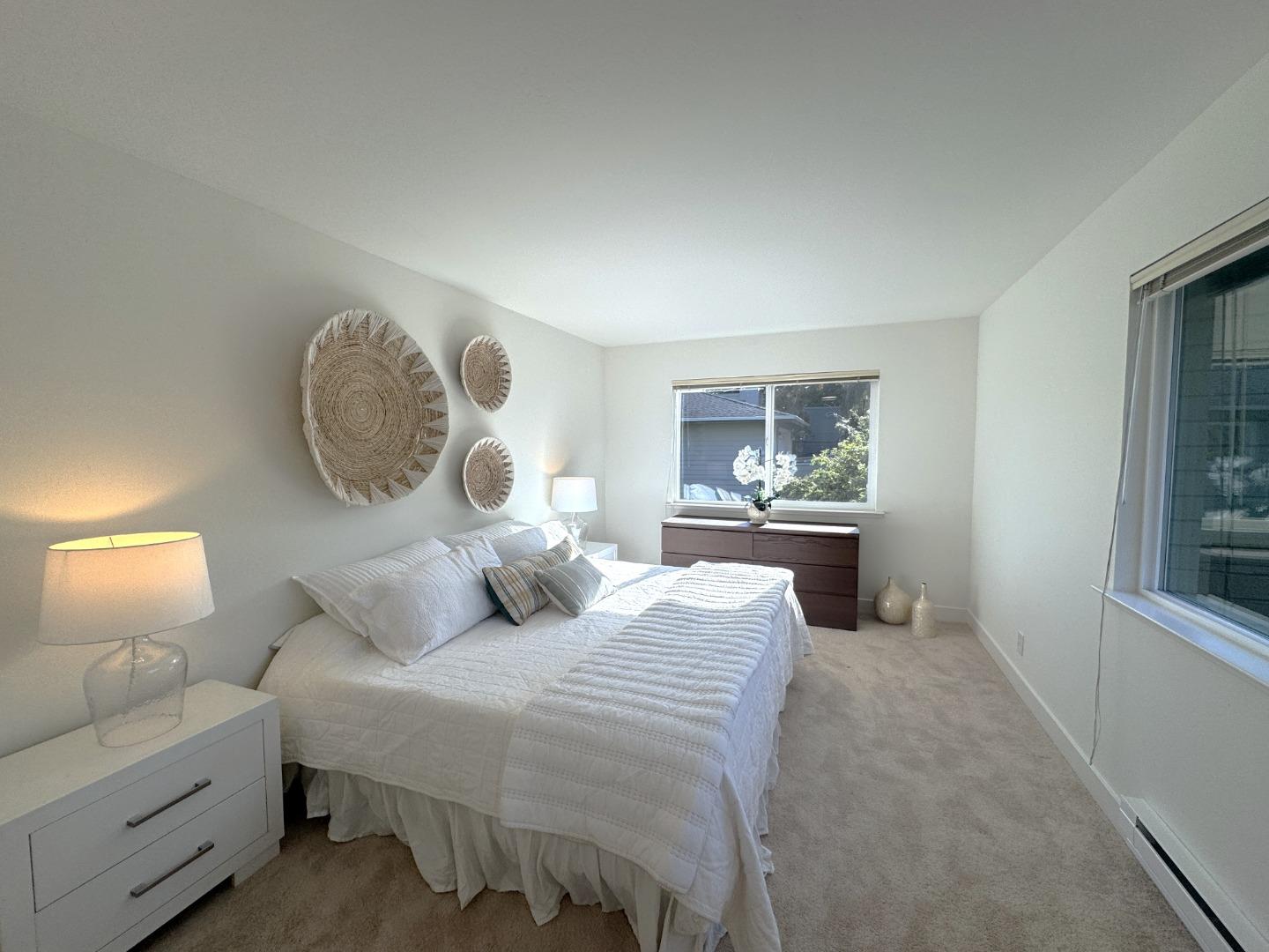 363 Avenue Portola