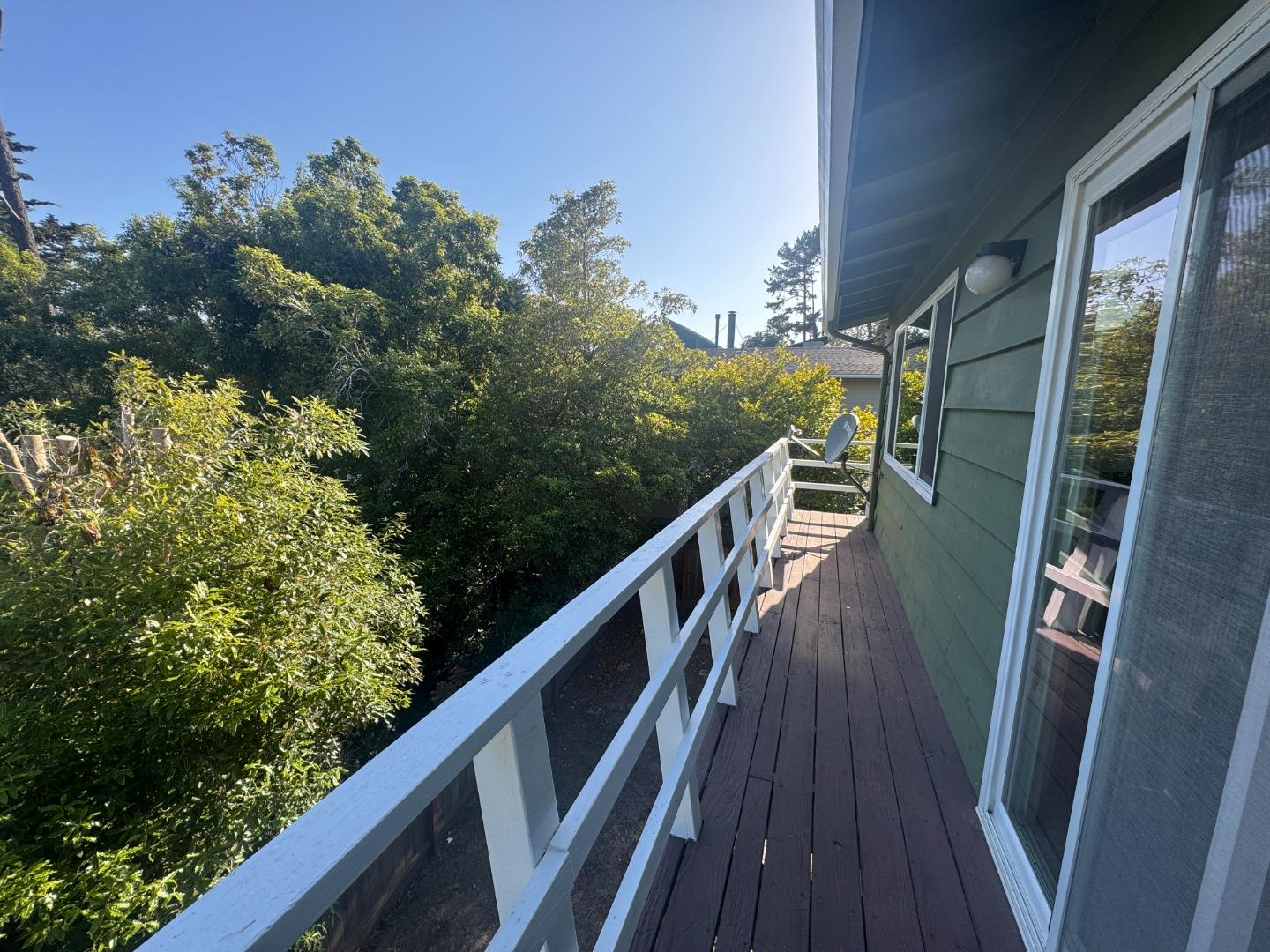 363 Avenue Portola