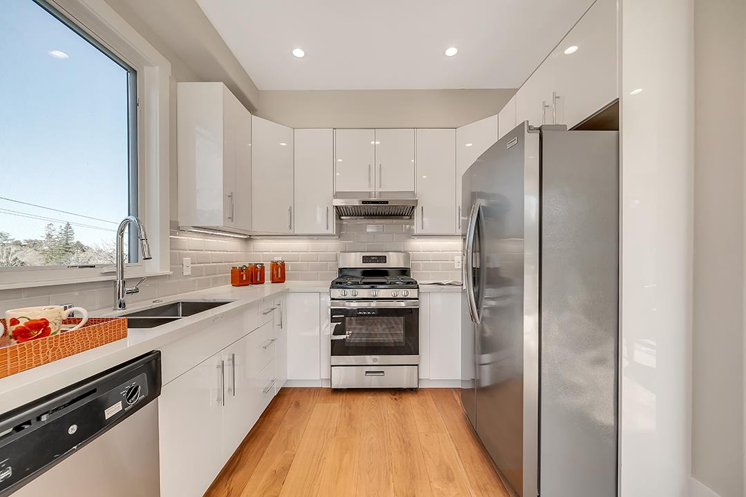 1667 San Carlos Avenue 301