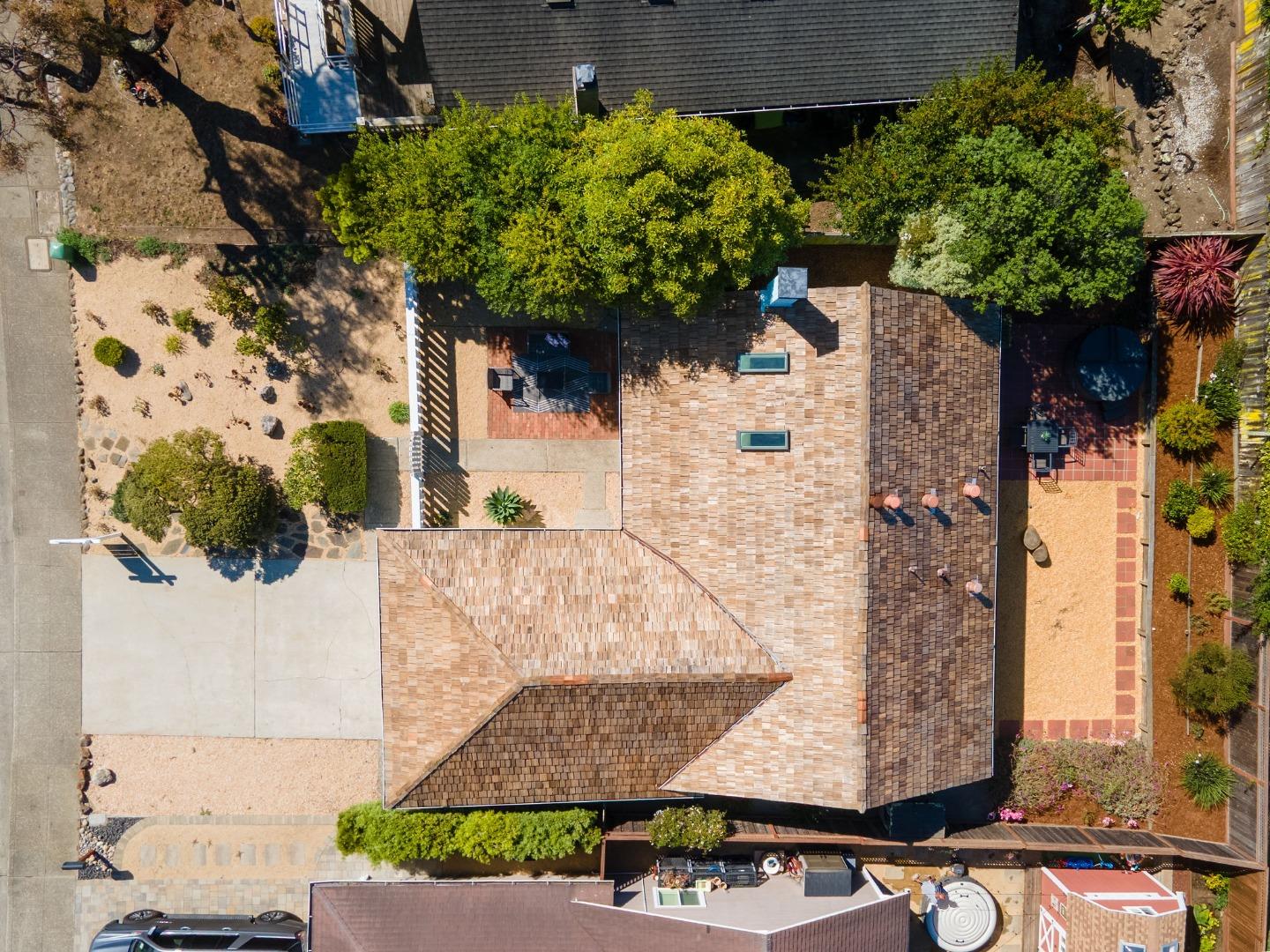 201 Bridgeport Drive