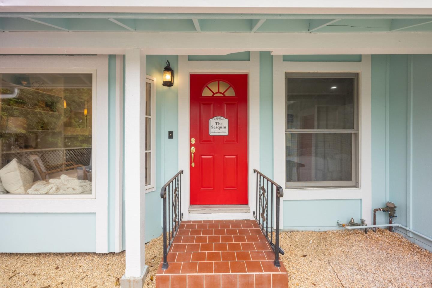 201 Bridgeport Drive