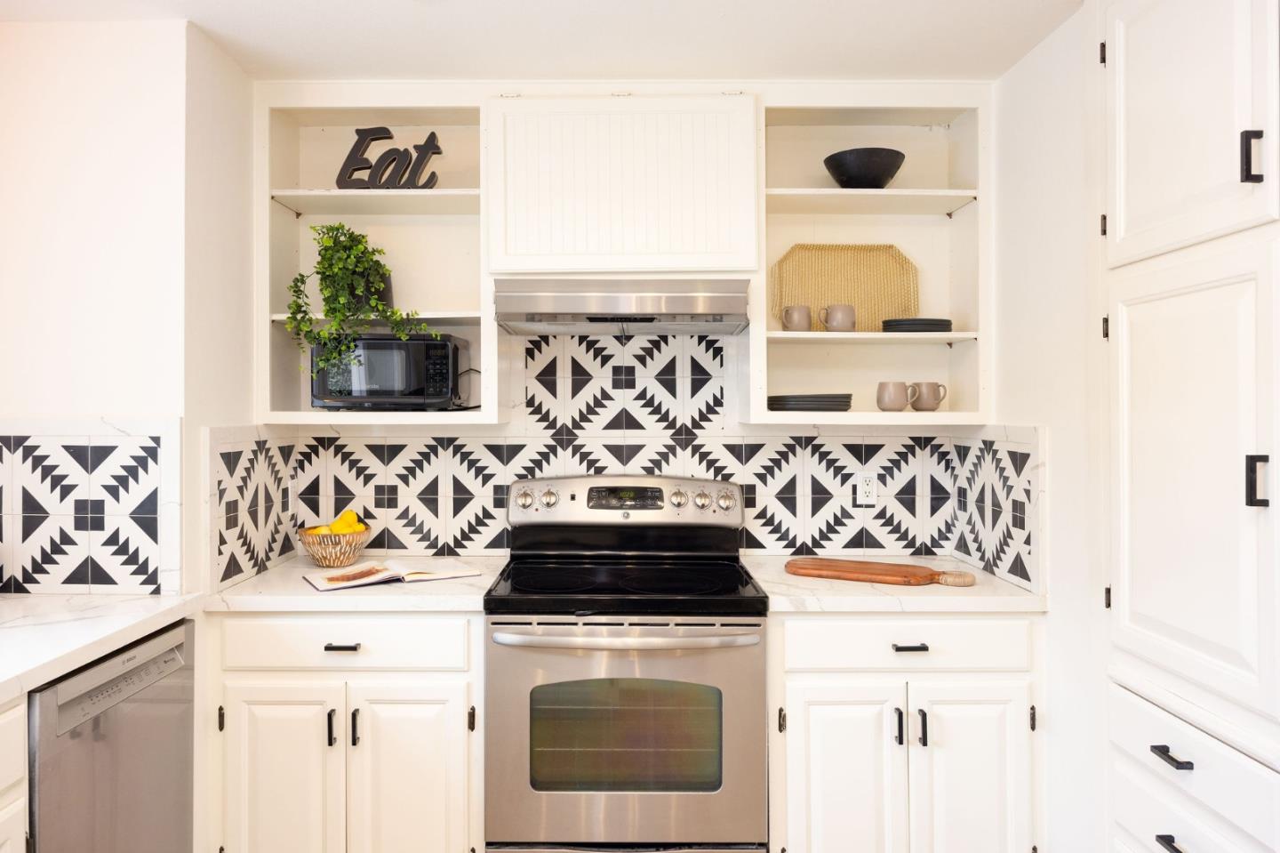 201 Bridgeport Drive