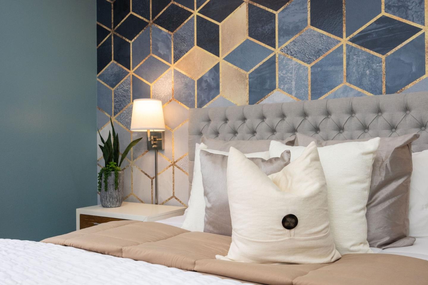 201 Bridgeport Drive