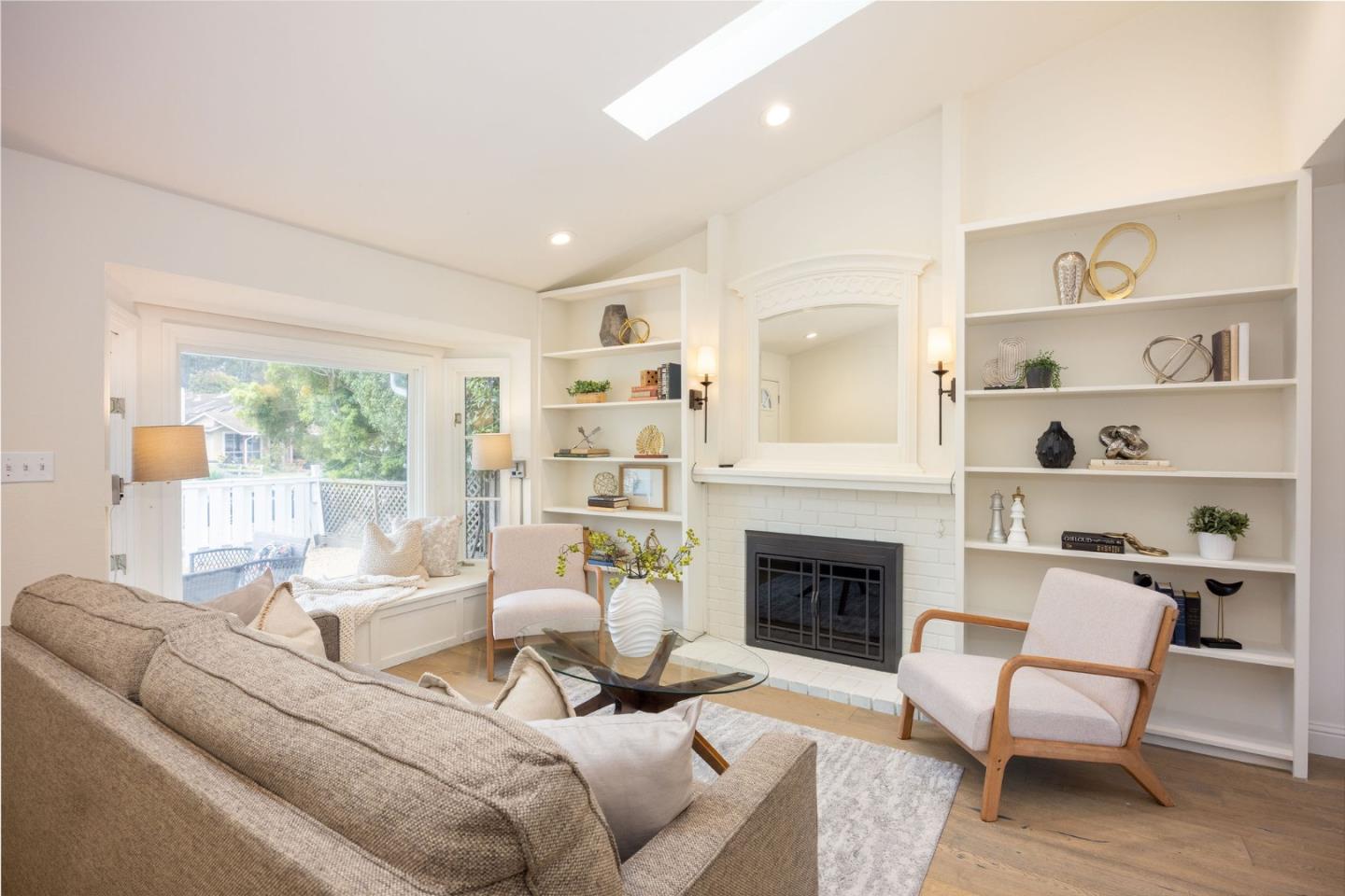 201 Bridgeport Drive