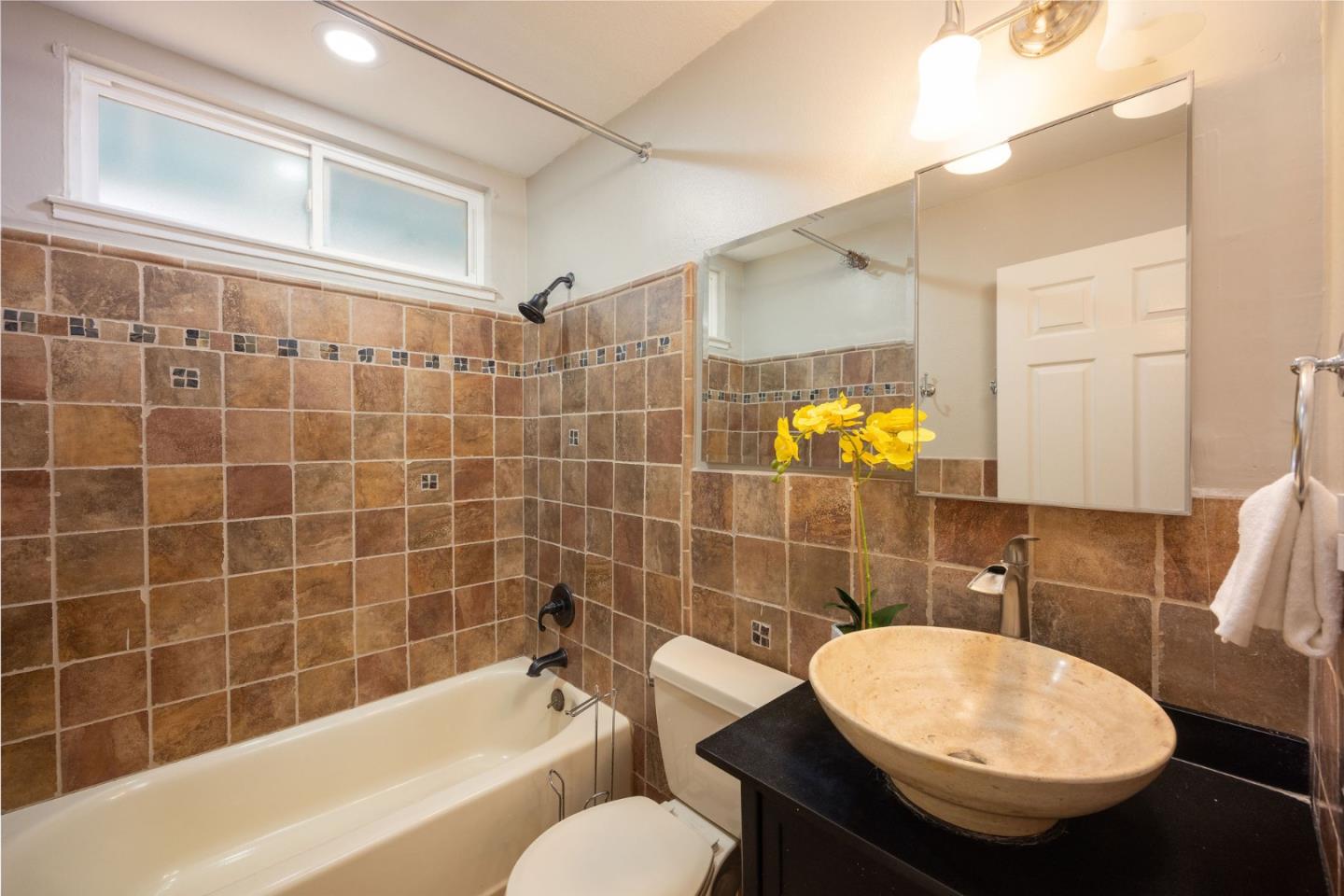 201 Bridgeport Drive