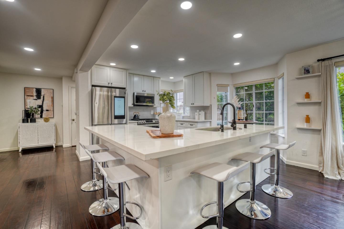 15 Amy Dr