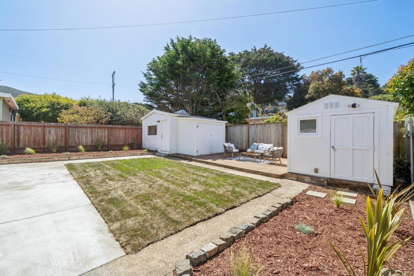 330 Paloma AVE