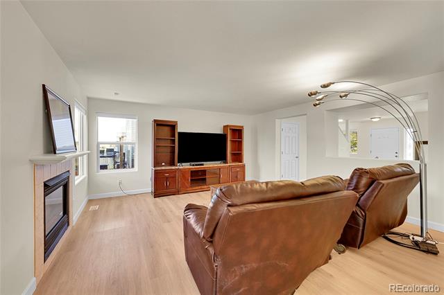 10441 Beech