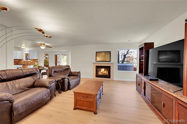 10441 Beech