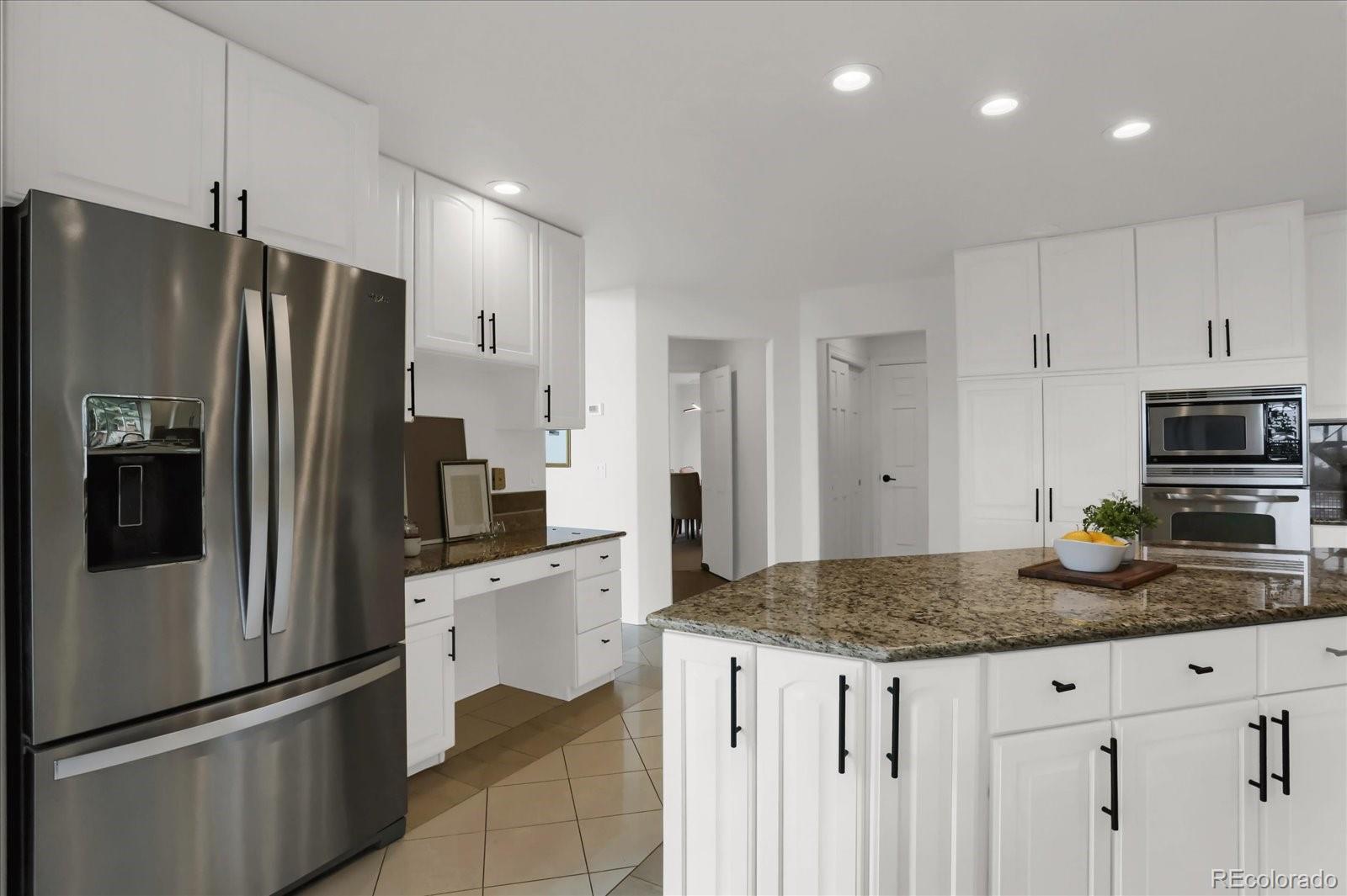 9486 La Costa Lane