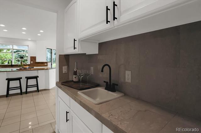 9486 La Costa Lane