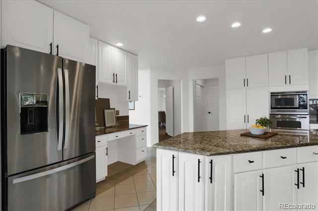 9486 La Costa Lane