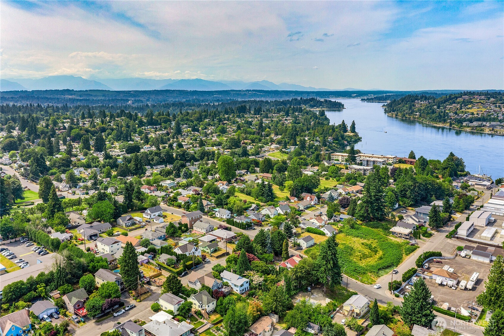 1325 Marguerite Avenue