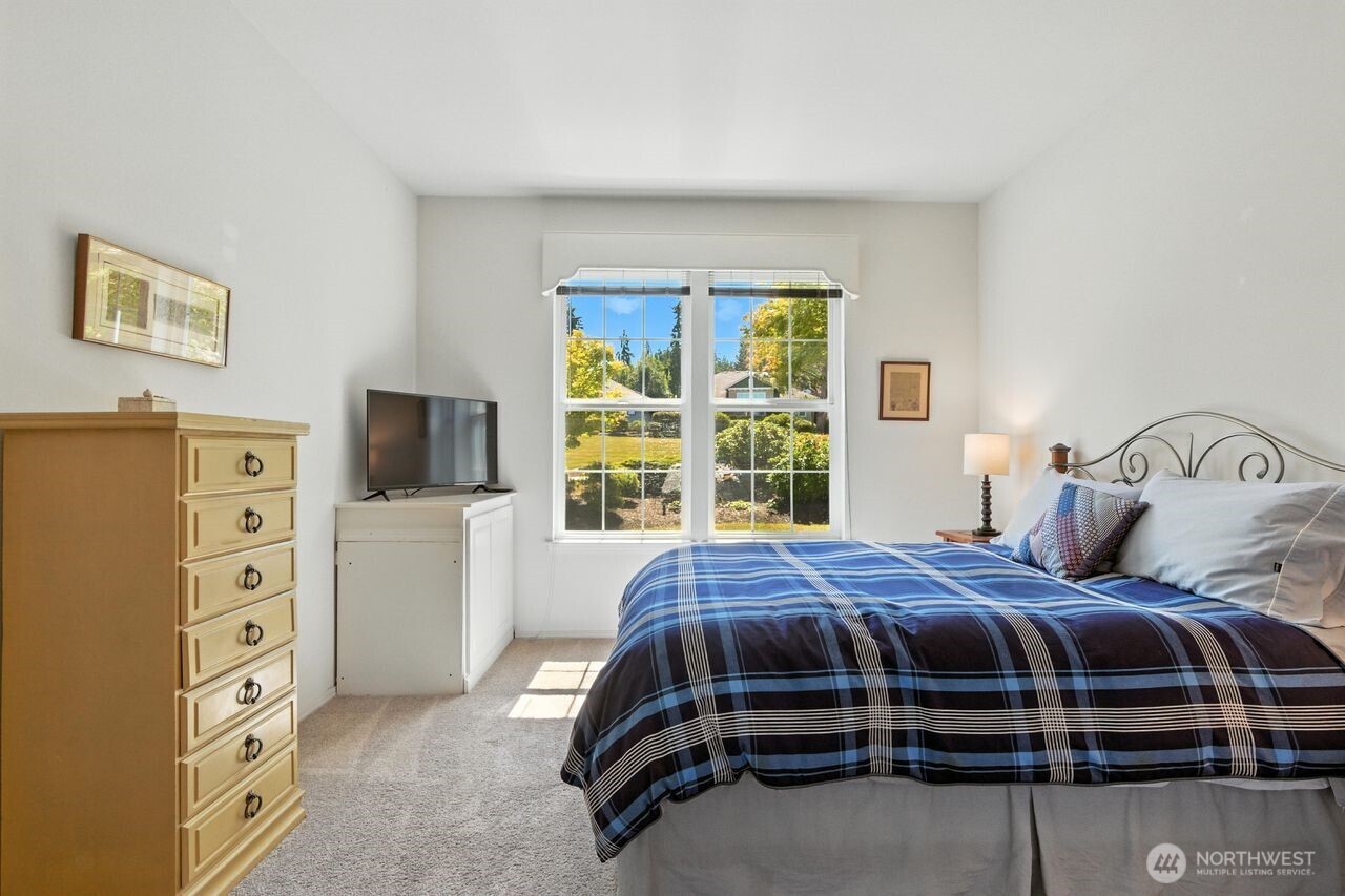 23 Seaway Place