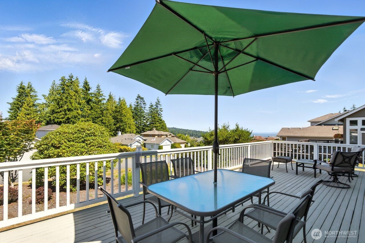 23 Seaway Place