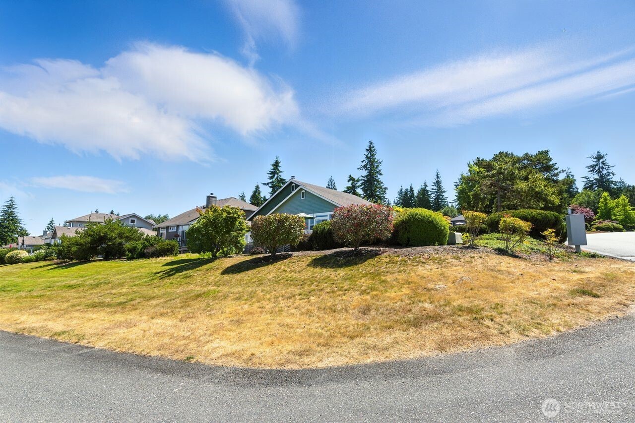 23 Seaway Place