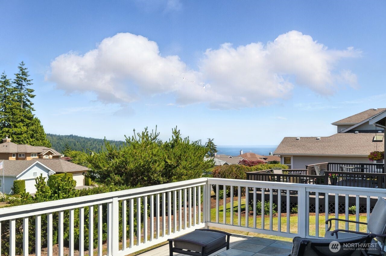 23 Seaway Place