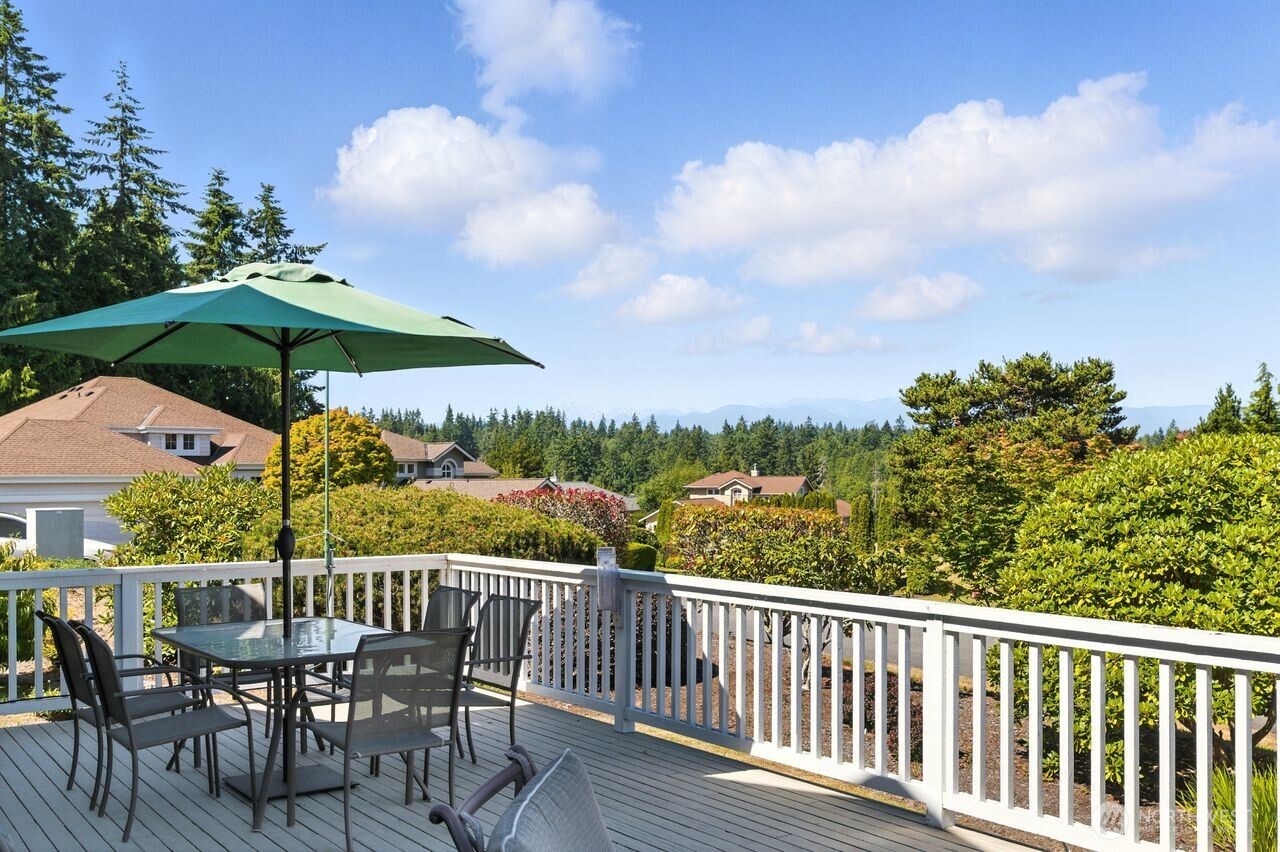 23 Seaway Place