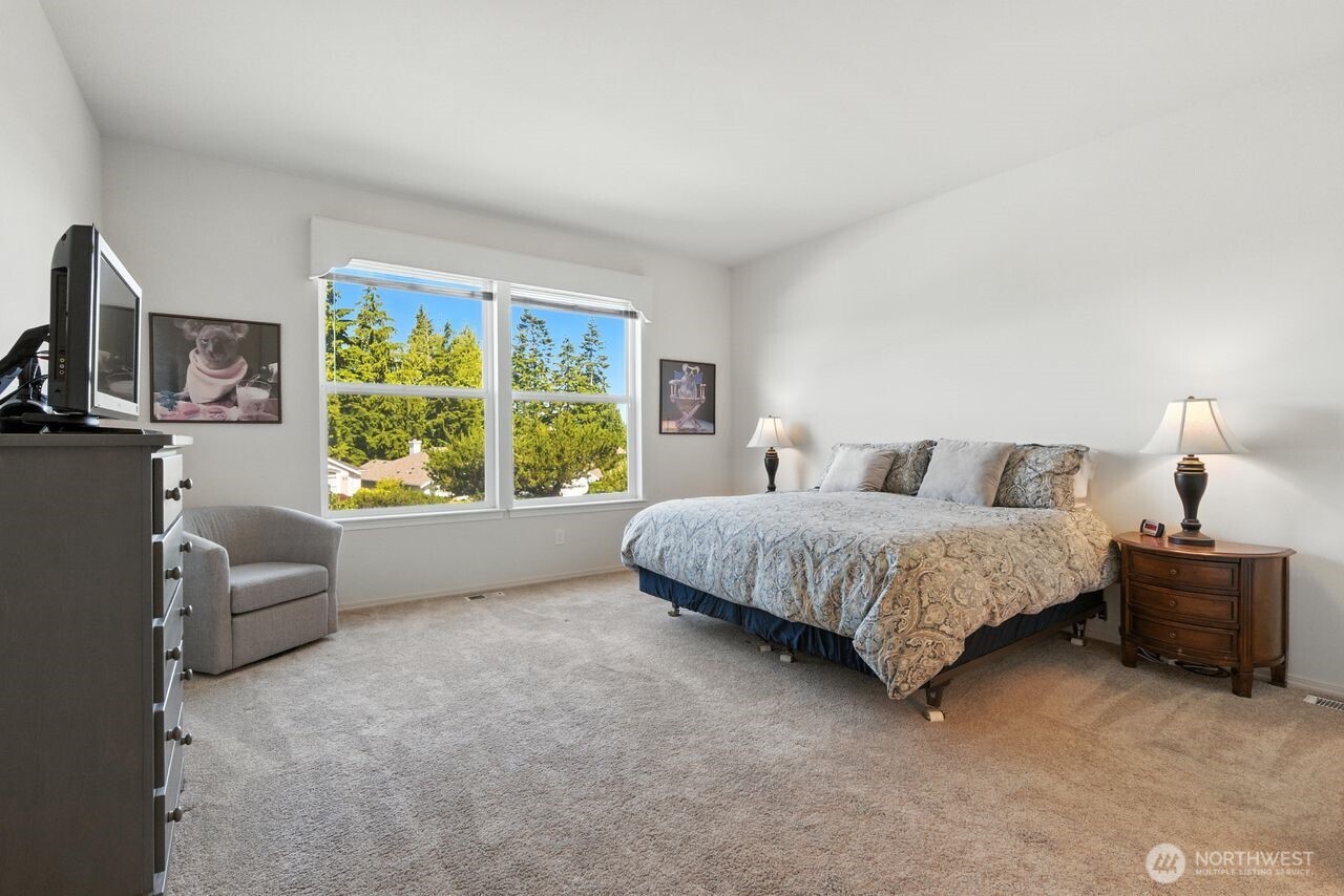23 Seaway Place