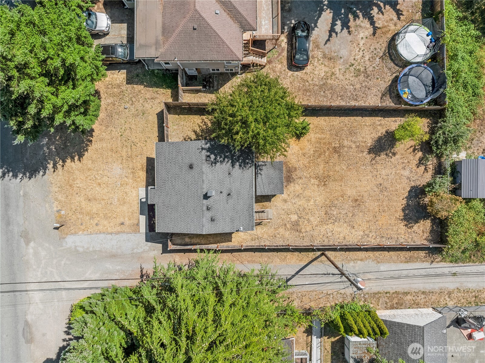 3574 E Roosevelt Avenue